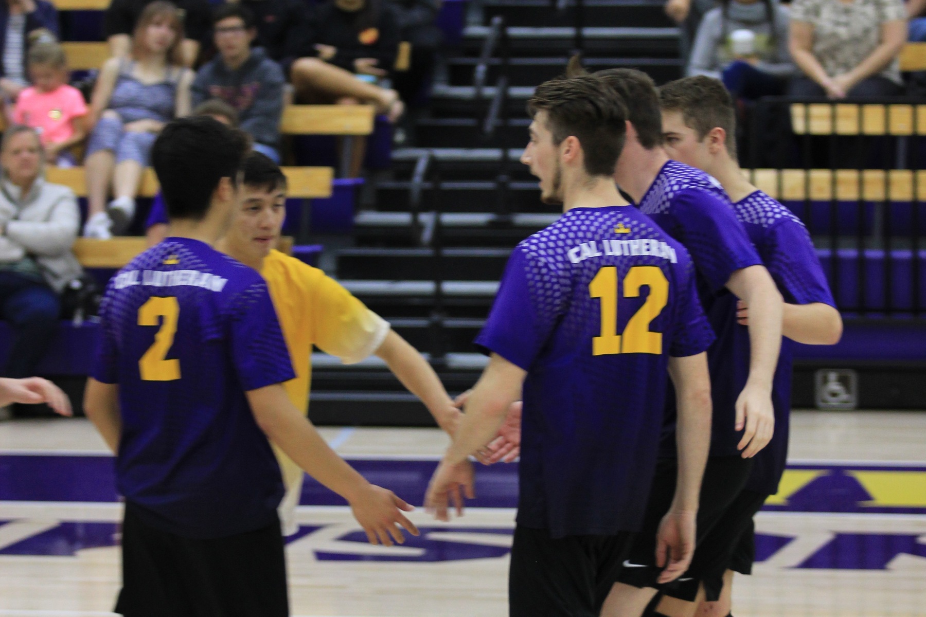 Four Kingsmen Tally Double-Digit Kills in Loss to Vanguard