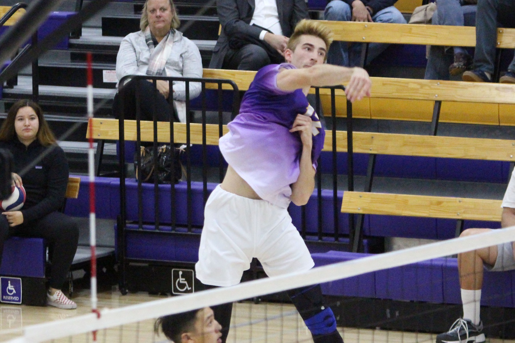 Andrew Reina tallied eight kills as the Kingsmen defeated the Arcadia Knights 3-0. (Photo: Danielle Roumbos)