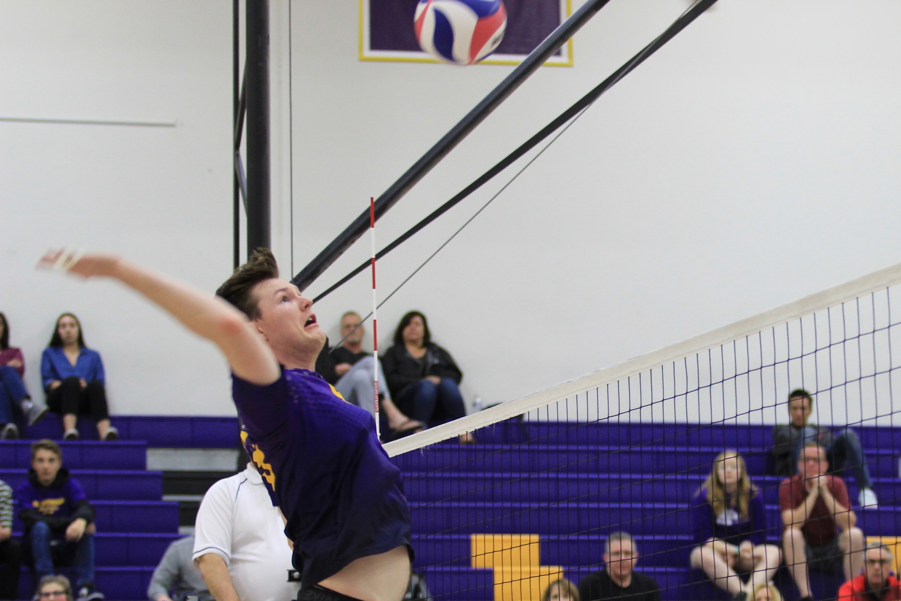 Kingsmen Sweep No. 6 Milwaukee School of Engineering, Fall to No. 12 Dominican