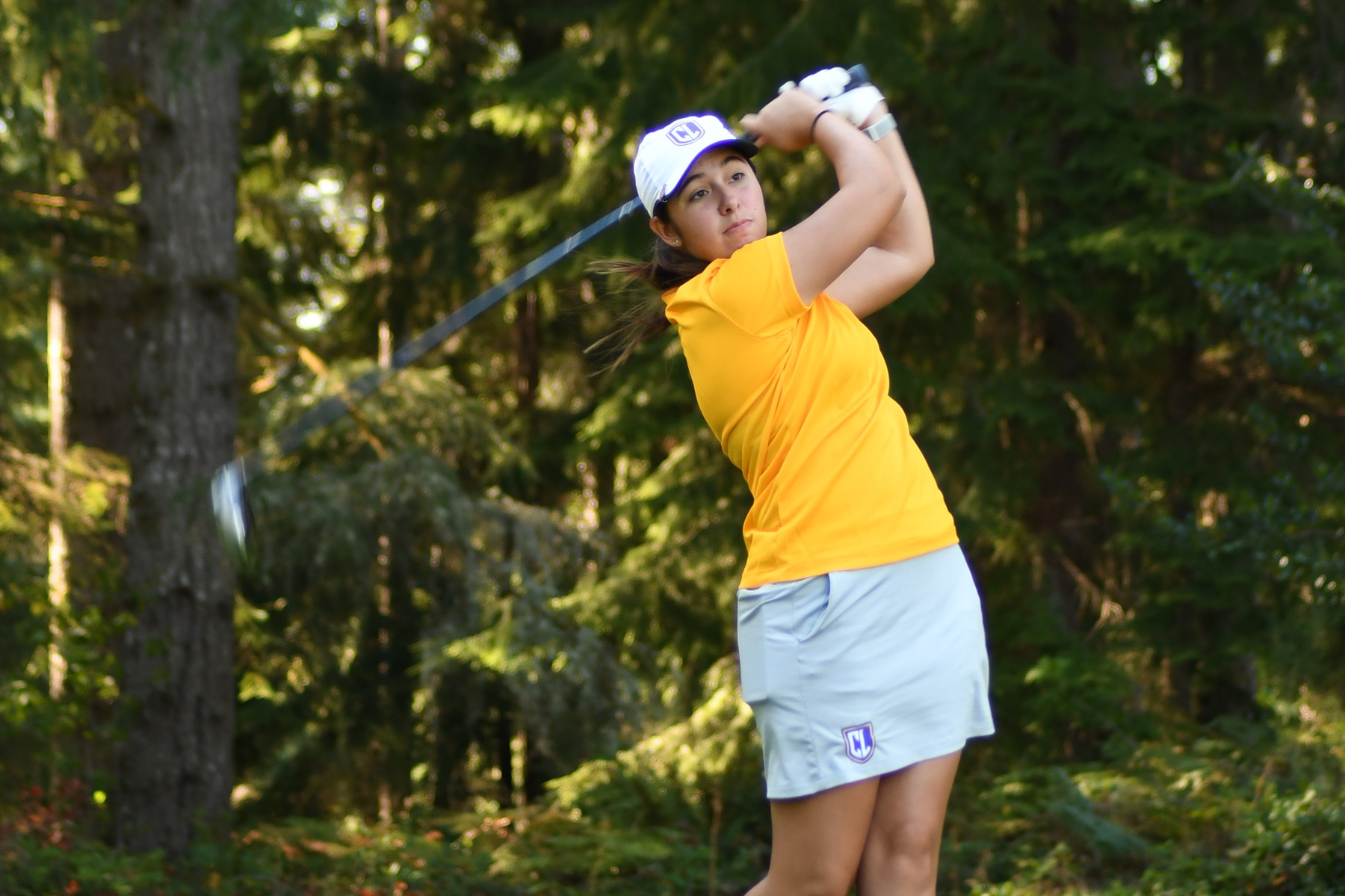 Erica Mitchell tied for seventh at the Puget Sound Invitational.