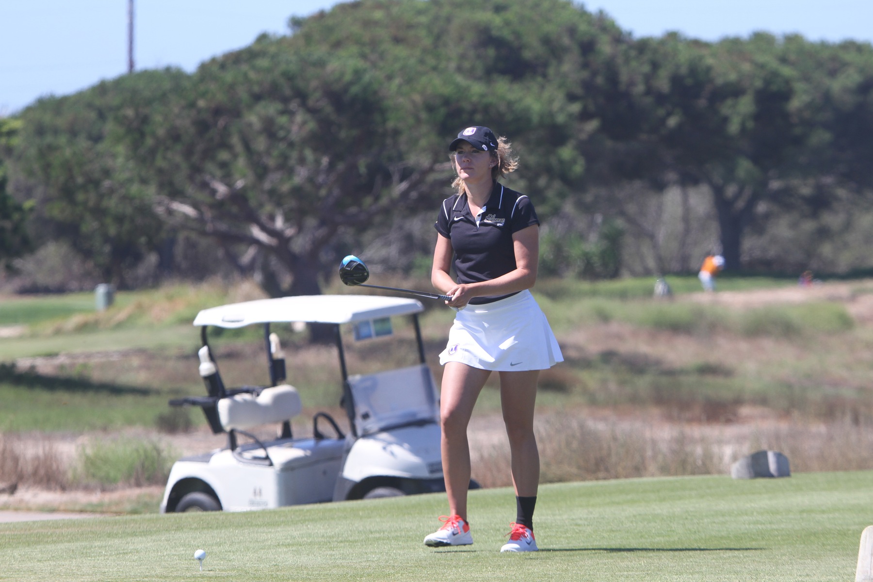 Ally Gaskill gets ready to tee-off at the CA State Intercollegiate.