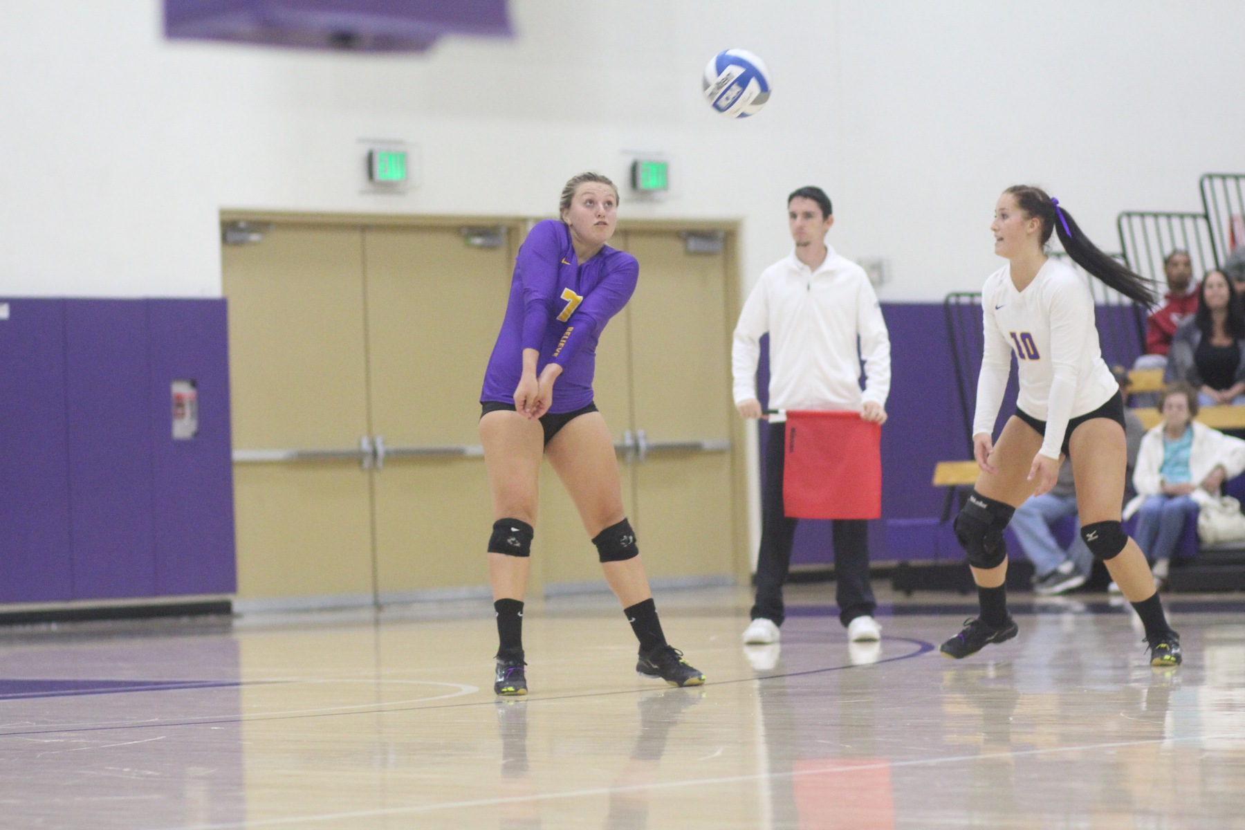 Regals fall short in five-set match to Leopards