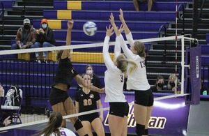 Regals Sweep Occidental, Move to 2-0 in SCIAC Play